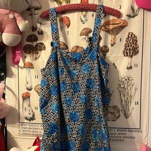 Super cute printed/blue rose - black bow dresss